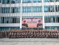 KAJATI JABAR PIMPIN UPACARA HUT PERSAJA KE-75, TEKANKAN SOLIDARITAS DAN INTEGRITAS INSAN ADHYAKSA